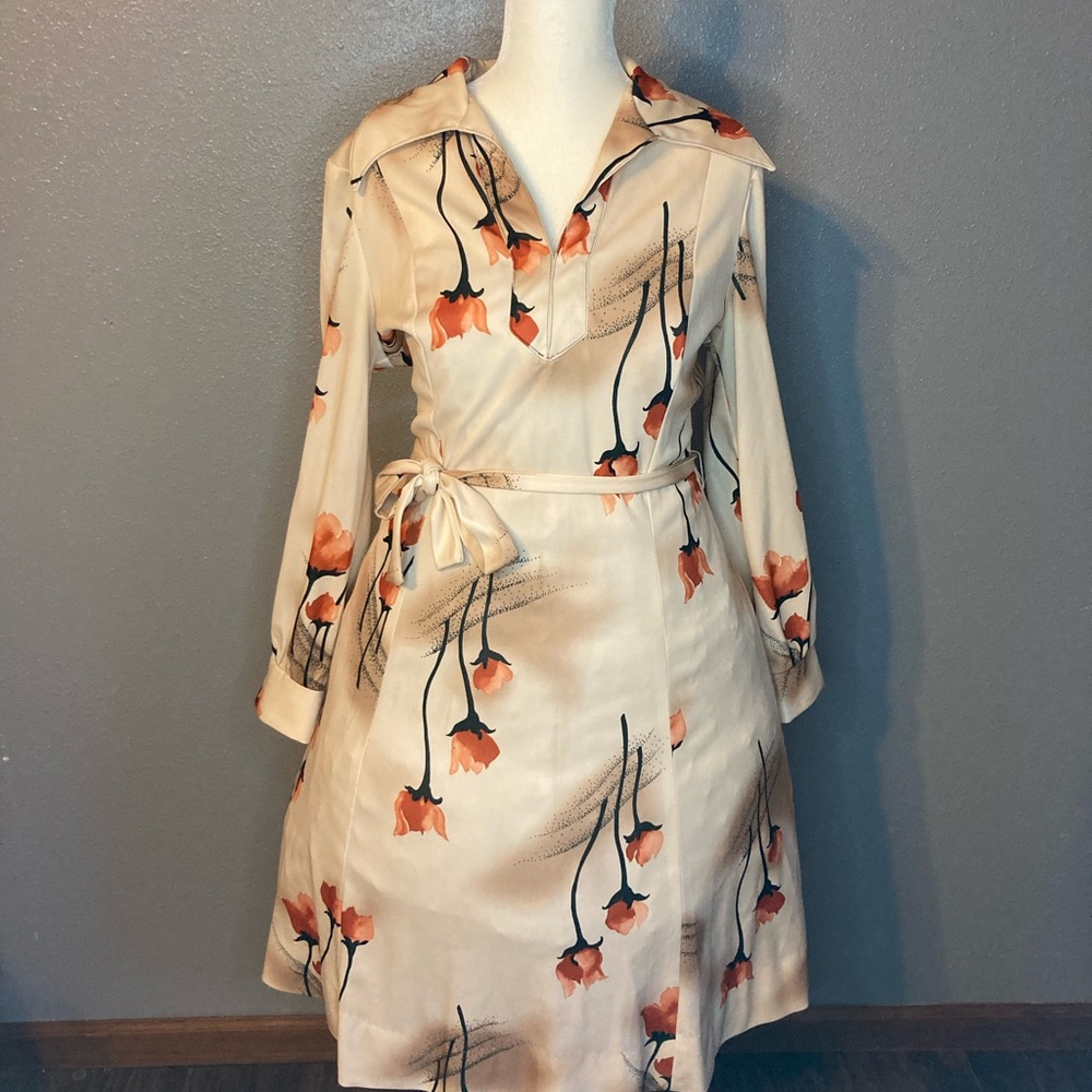 Vintage 70s Beige Long Sleeve Dress - Orange Floral